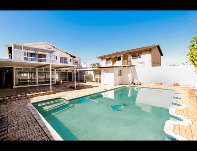 5 BEDROOM FREEHOLD FOR SALE IN SYDENHAM